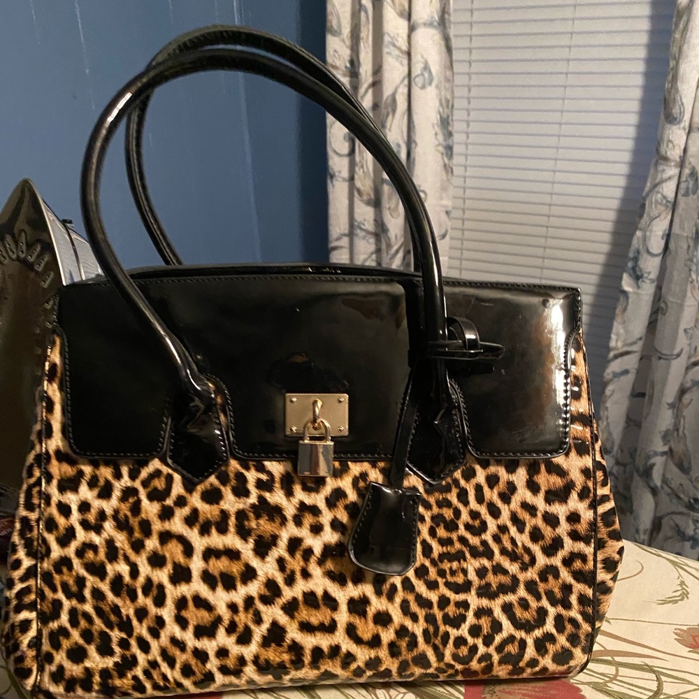 Women’s purse